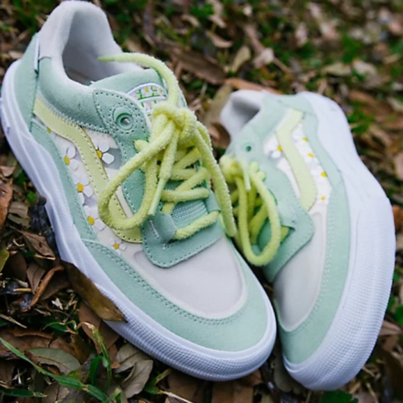 Vans Skate Wayvee Brighton Zeuner Pastel Green Skate Shoes Size Women's 10 - Picture 1 of 9